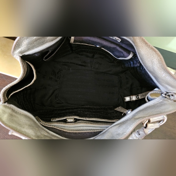 CELINE Authentic Bittersweet Gold Metallic Leather Shoulder Bag Puse Hobo Italy - Picture 9 of 16